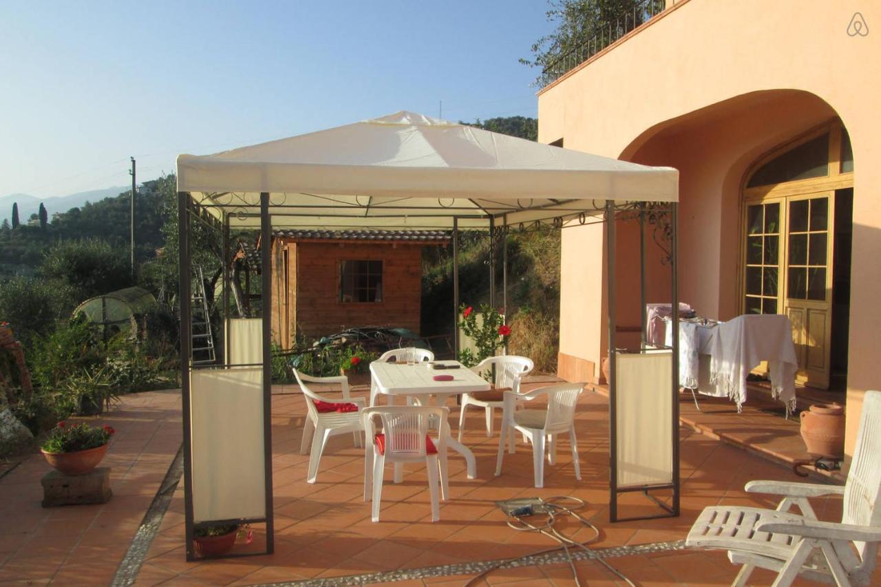 Room In Villa - Room In The Hills With Garden And Sea View San Salvatore  Buitenkant foto